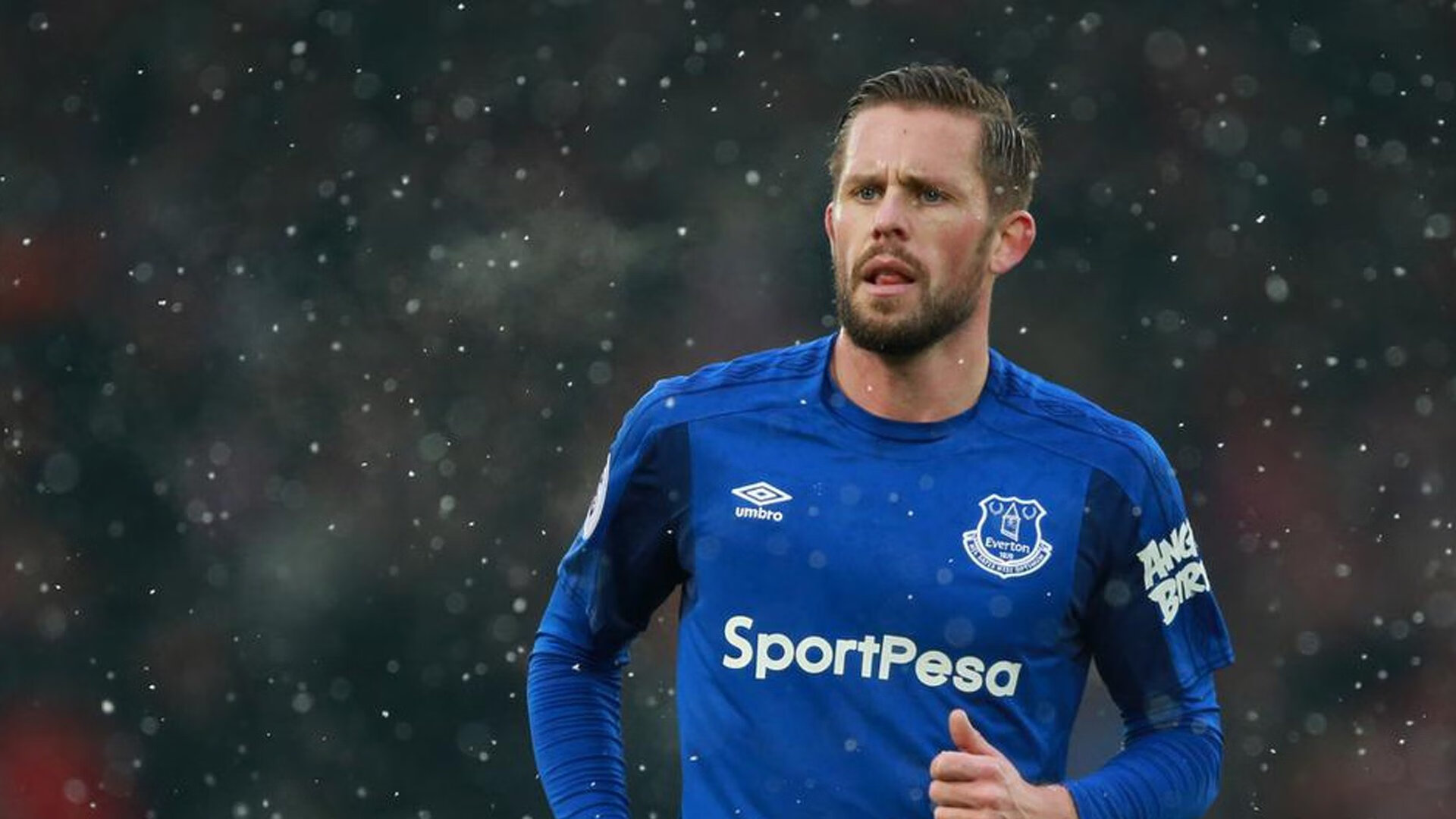 霍勒迪谈攻守两端需更加专注，霍勒迪防守能力